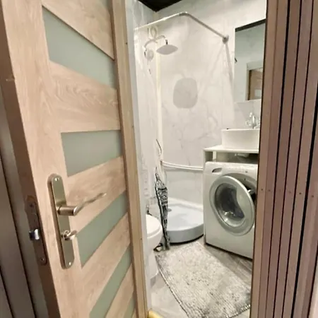 Bright And Cozy Flat In Rummu, 35 Min To Tallinn *
